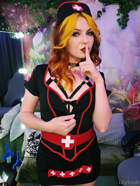 Lilykushfree pretty model img