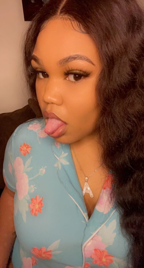 Ms LickitOff_ xxx pornstar img
