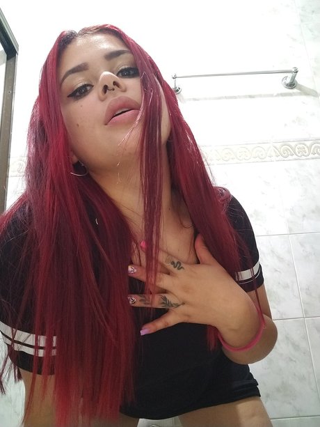 Lorena Gomez naked star pics