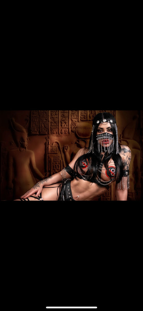 _LA VIUDA NEGRA_ art pornstar photo