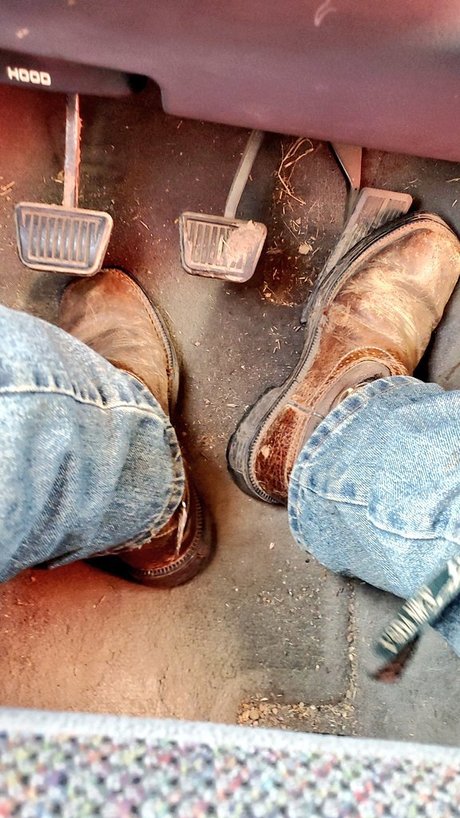 Luke Hansen the rugged cowboy farmer_ nice pornstar photos