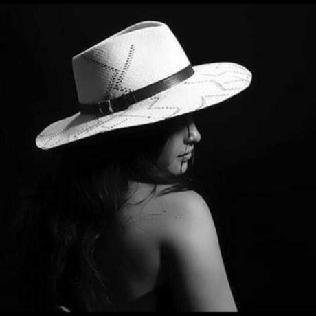 luaaay perfect actress images