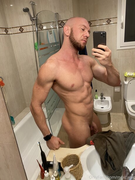 Max Zarec XXL free star pic