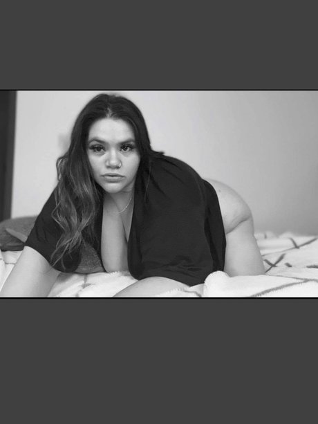 Danni Dreams beautiful pornstar images