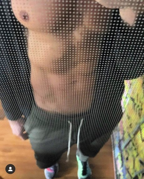 Mikehugecock exclusive pornstar photo