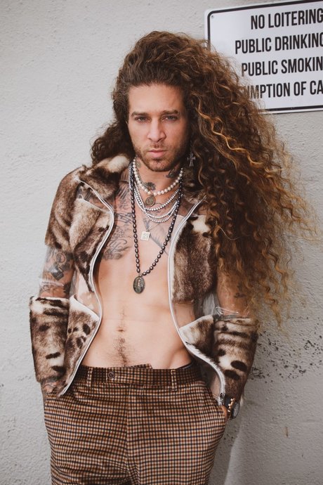 Micky Munday sex model images