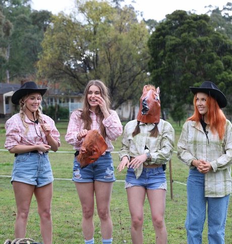 Loserfruit pretty actress pictures