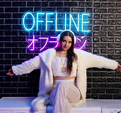 Loserfruit nudes model image