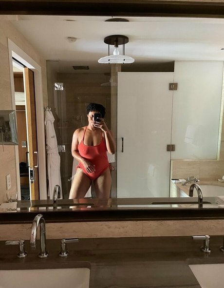 breakofdm model high quality pics