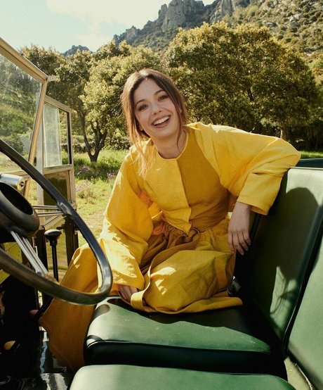 Anna Castillo art model images