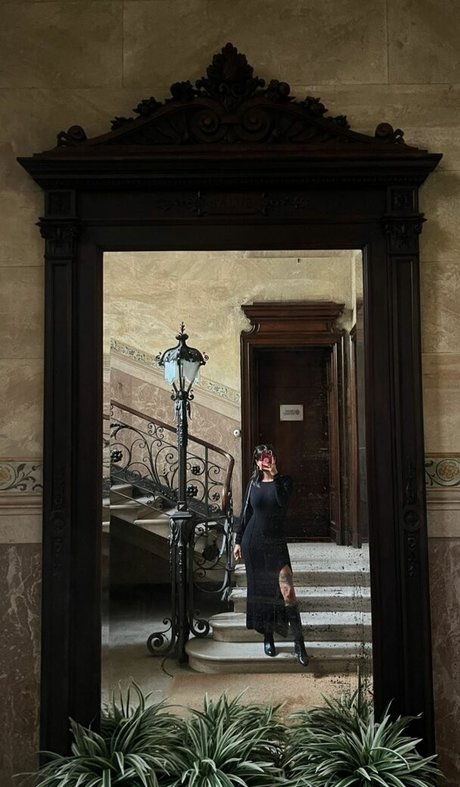 Giorgia Soleri exclusive model image