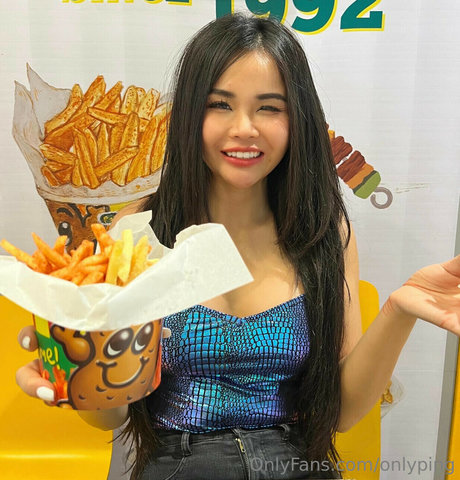 onlyping naked star image