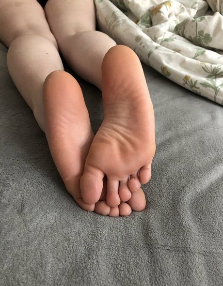 hhannahraee erotic model picture
