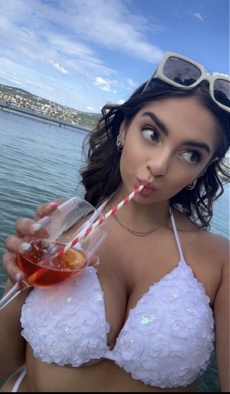 Sami Brielle nice pornstar pictures