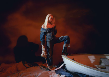 Emma Chamberlain sexy model pics