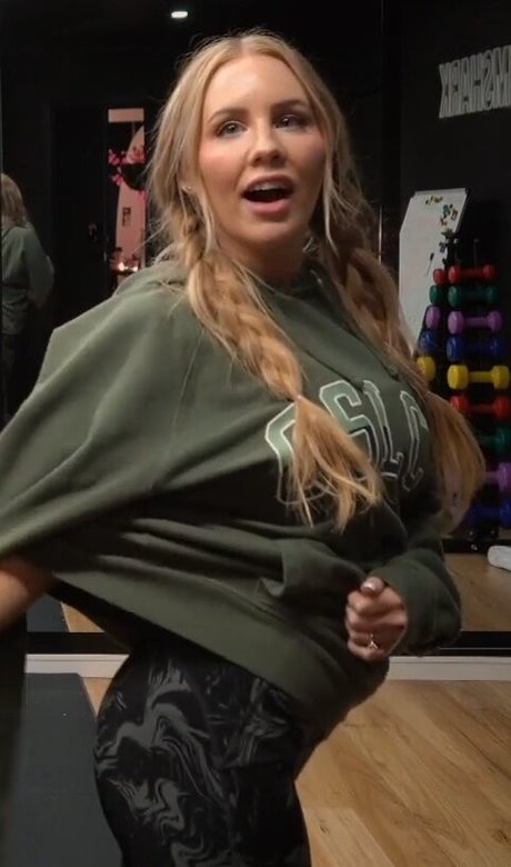 Nalopia model hot archive