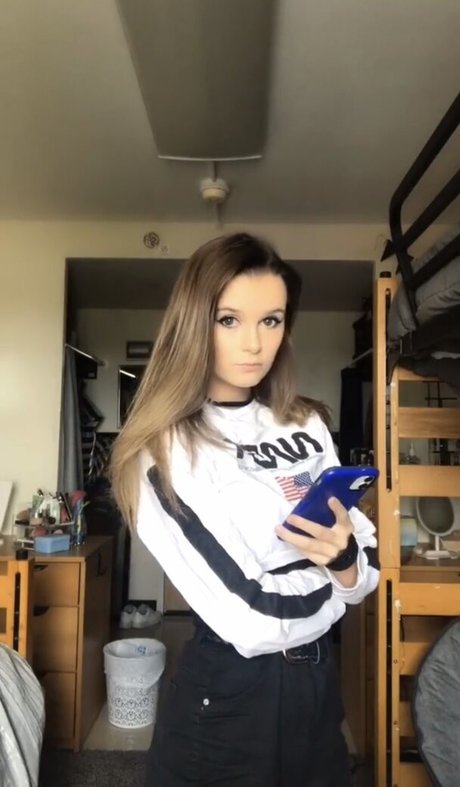 izassassin pornstar high quality pictures