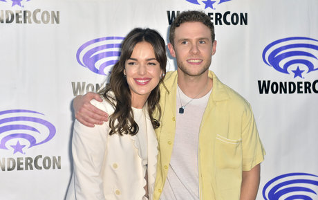 Elizabeth Henstridge top pornstar img