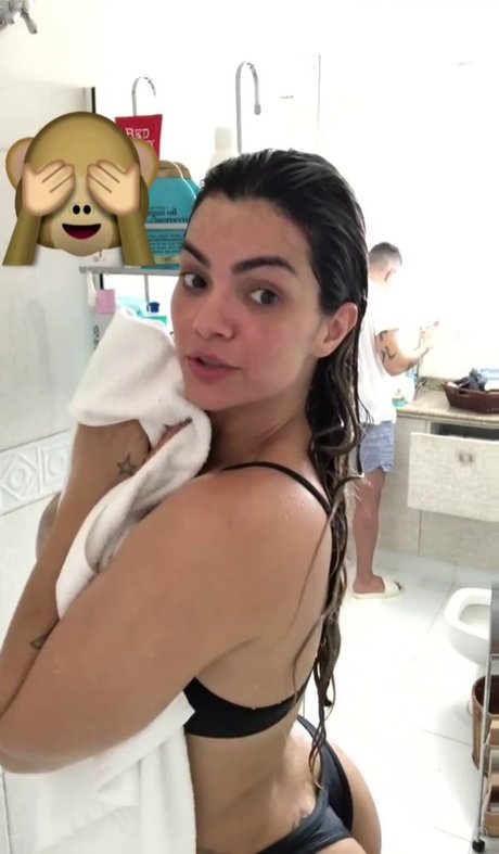 Kelly Key naked model picture