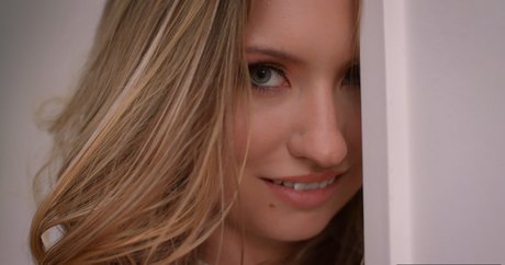 Emma Sirus star free photo