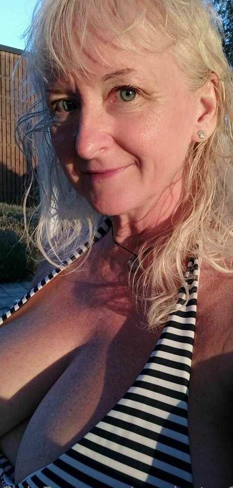 monicutex2 art star pics