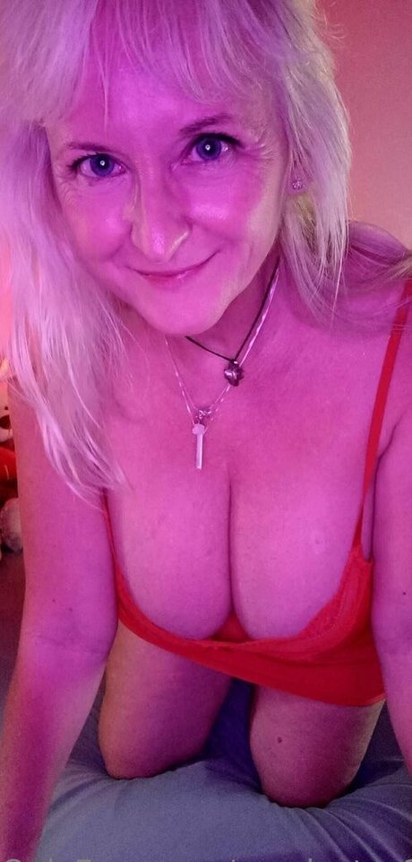 monicutex2 model sexy pics