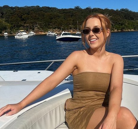 Tannar Eacott high quality model photos