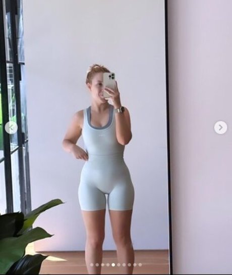 Tannar Eacott model nudes img