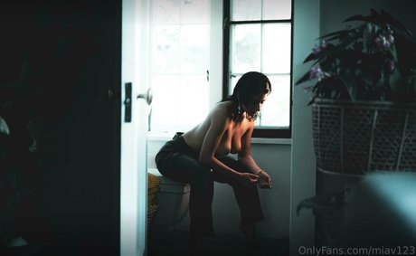 Mia Valentine star xxx gallery