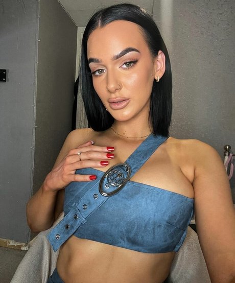 Louise Reid star porn image