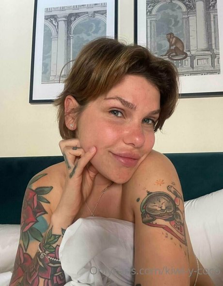 kiwi y coco hot pornstar image