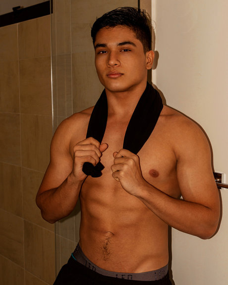 OCTAVIO QUINN pornstar free pic