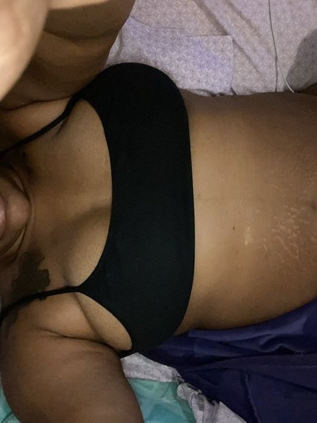Nola Symoan pornstar hot picture