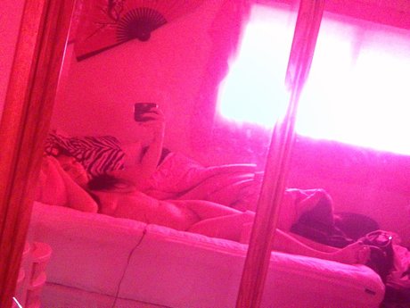 Reyna Rain star pornographic picture
