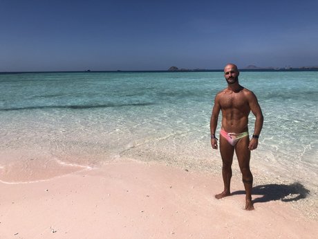 Manugasso hd pornstar image