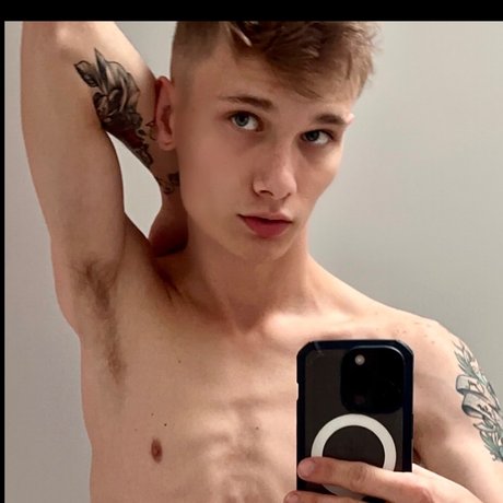 Blake Long star nude images