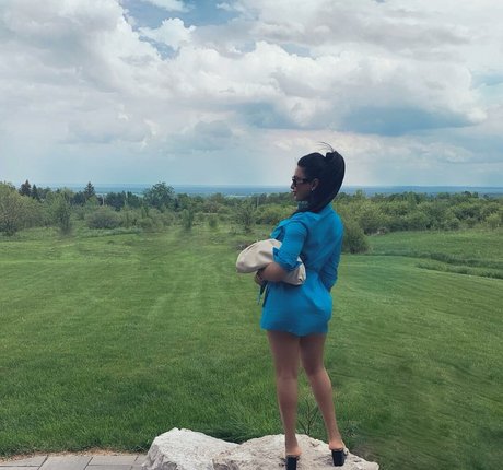 Amelia Maltepe model porn archive