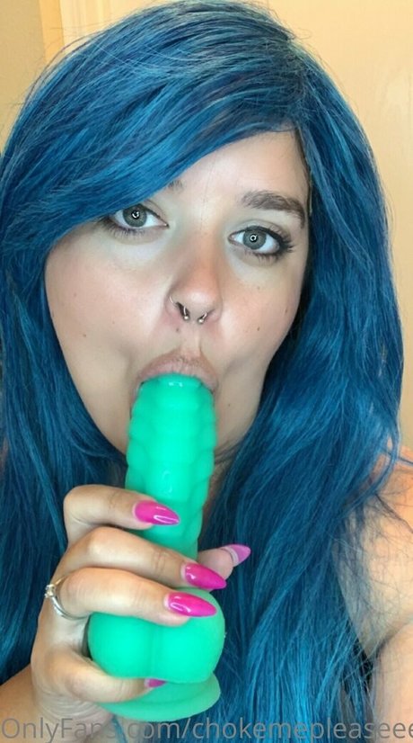 chokemepleaseeee profile image