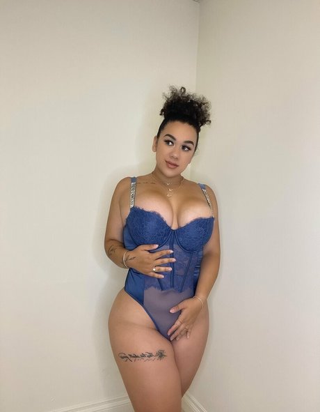 brittcuadra nudes model img