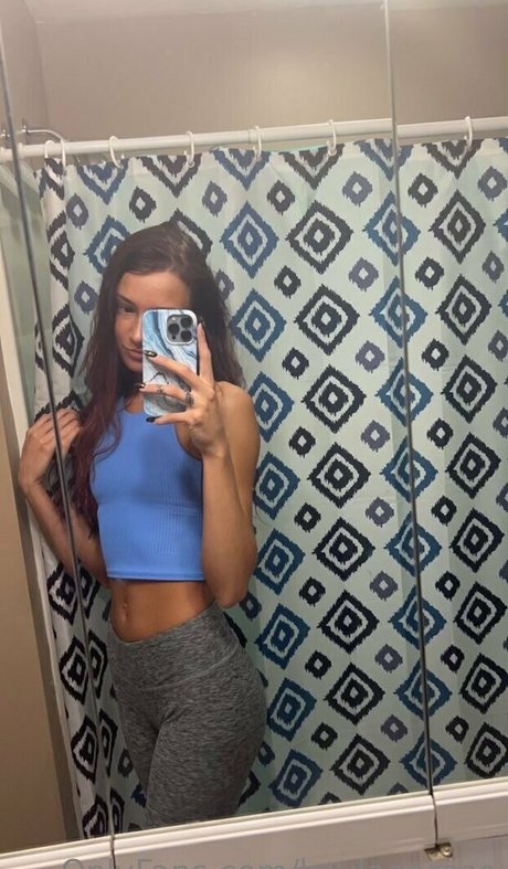 kaylaaarose naked actress pictures