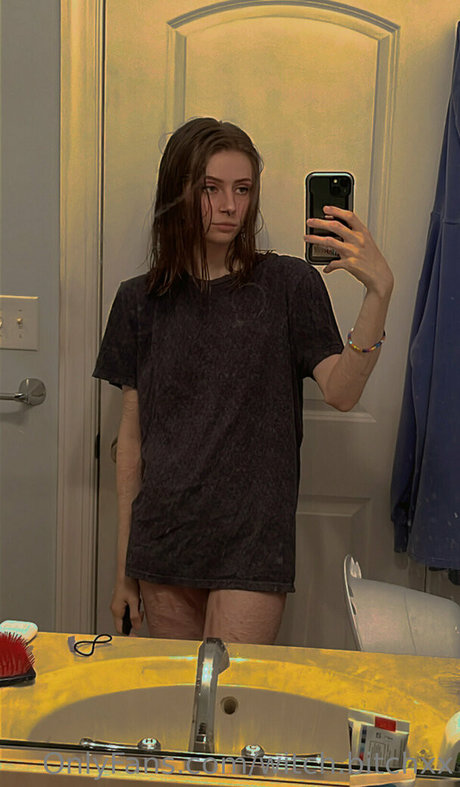 witch bitchxx naked actress image