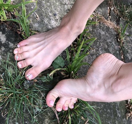 angelikarougefree erotic actress image