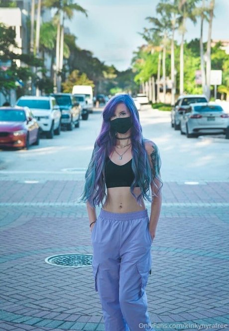 kinkynyrafree hot model pictures