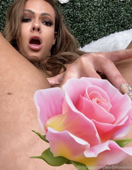 ailadonovannn xxx model img