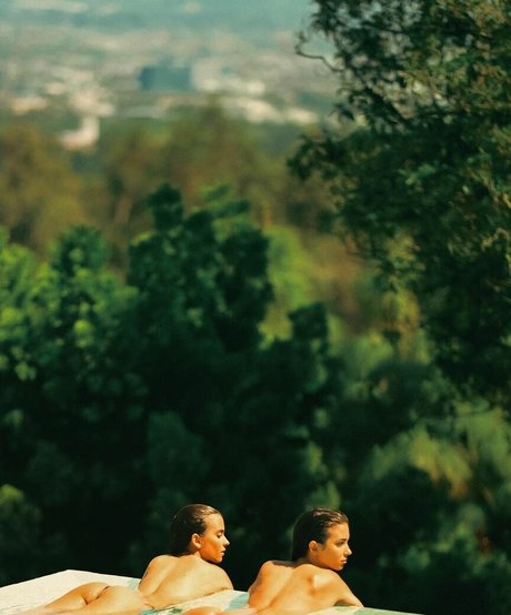 beyondthepinesmagazine model high quality img