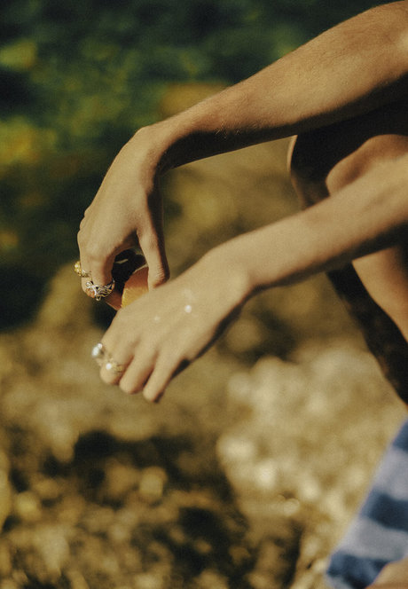 beyondthepinesmagazine thumbnail