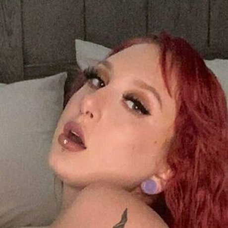 Skaylar Vox porn star gallery