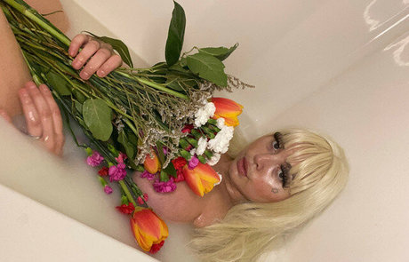 favoritebarista sex model gallery