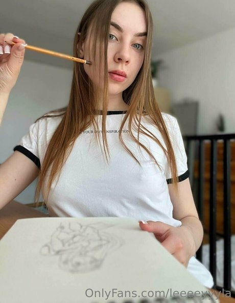 leeeeyyyla xxx star picture