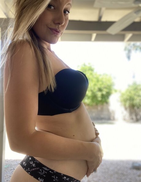 myarykerx model adult pics